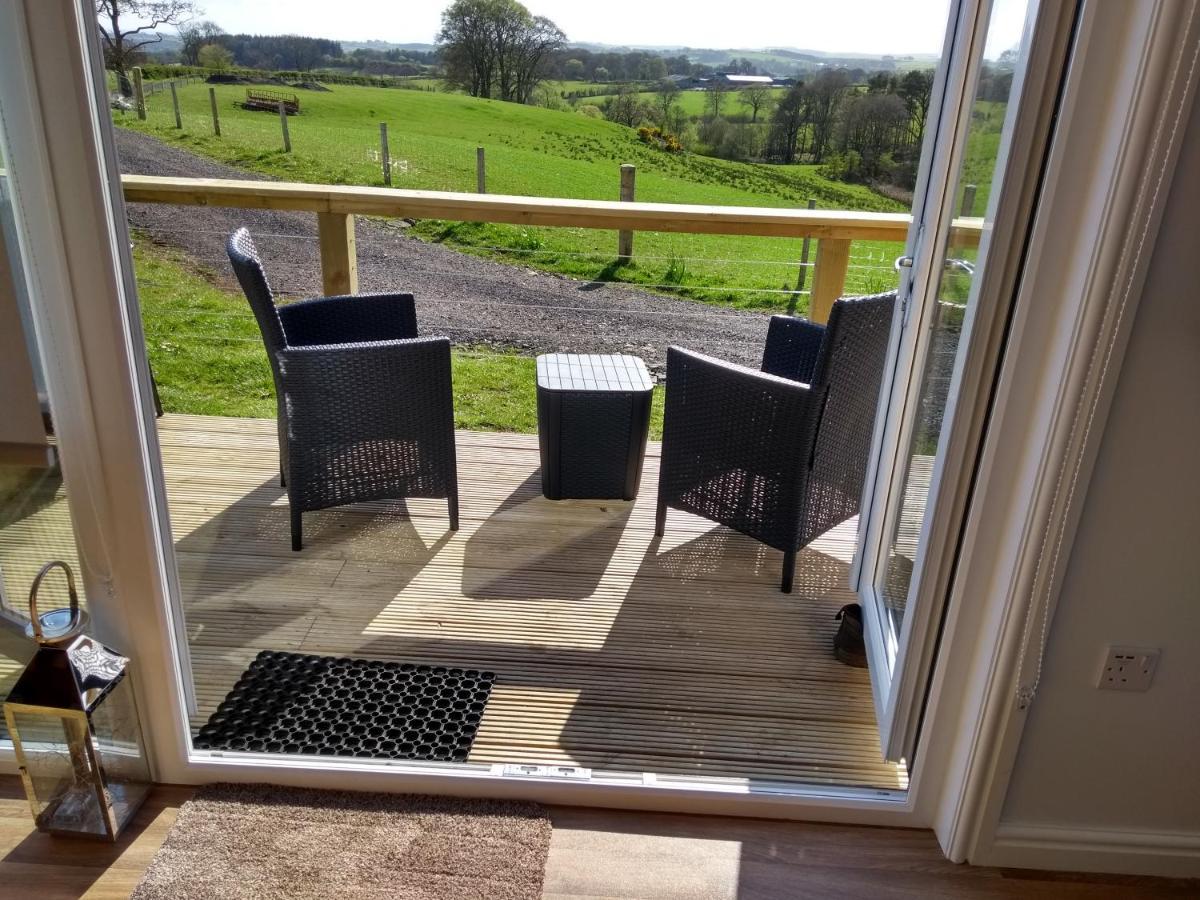 Cleeves Cabins Arran Luxury Lodge With Hot Tub Dalry  Экстерьер фото