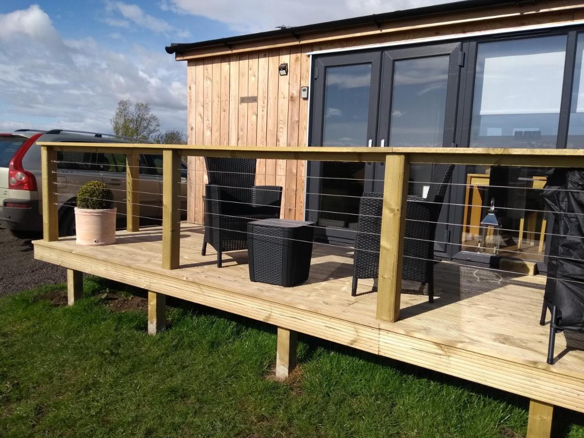 Cleeves Cabins Arran Luxury Lodge With Hot Tub Dalry  Экстерьер фото