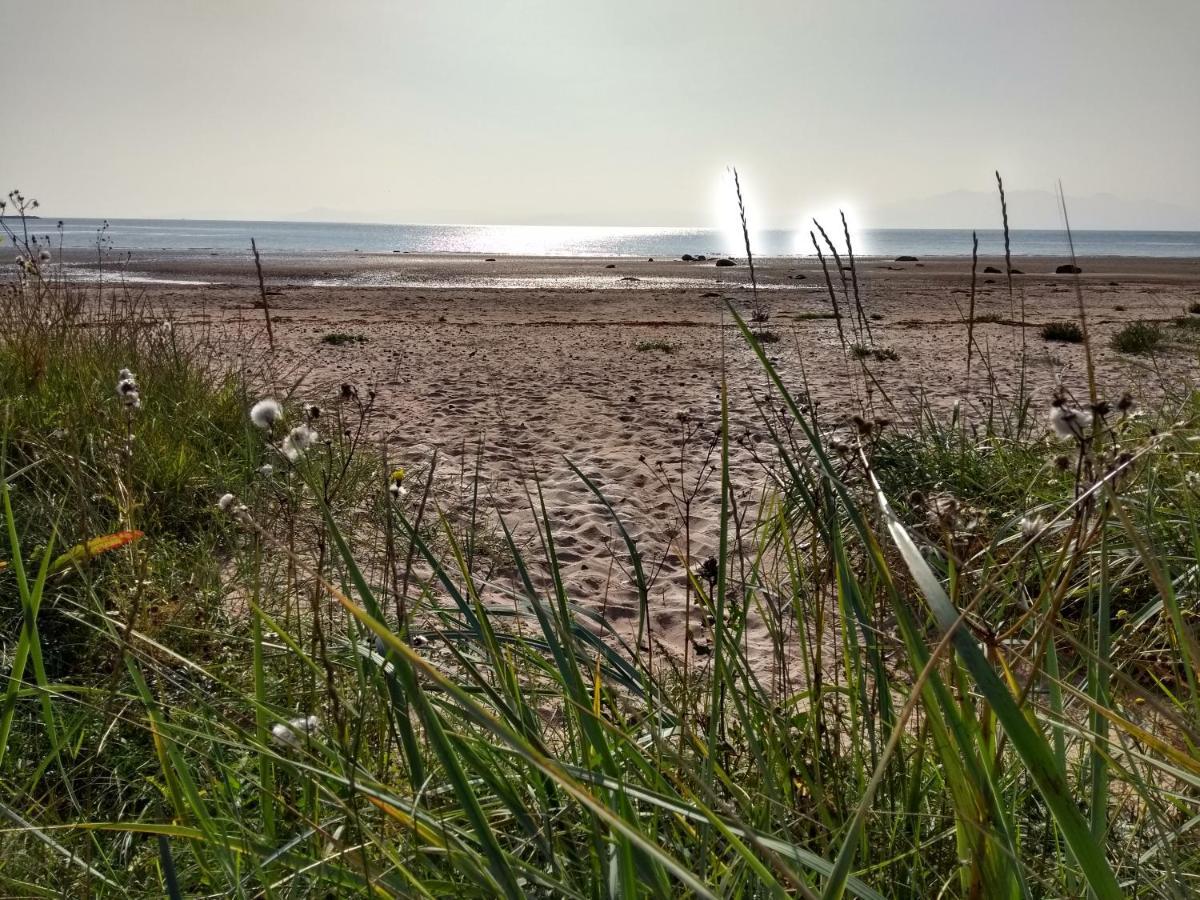 Cleeves Cabins Arran Luxury Lodge With Hot Tub Dalry  Экстерьер фото